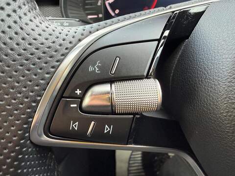 Skoda Kamiq 1.0 TSI Design Edition Euro 6 (s/s) 5dr - U80016