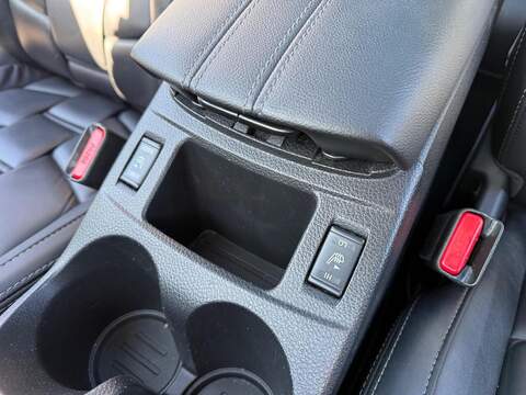 Nissan Qashqai 1.3 DIG-T N-Motion SUV 5dr Petrol Manual Euro 6 (s/s) (140 ps) - U80017