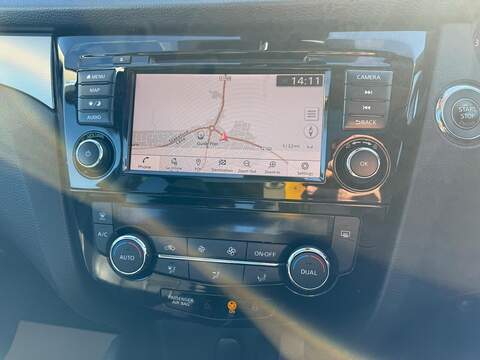 Nissan Qashqai 1.3 DIG-T N-Motion SUV 5dr Petrol Manual Euro 6 (s/s) (140 ps) - U80017