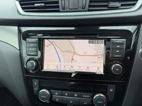 Nissan Qashqai 1.3 DIG-T N-Motion SUV 5dr Petrol Manual Euro 6 (s/s) (140 ps) - U80017