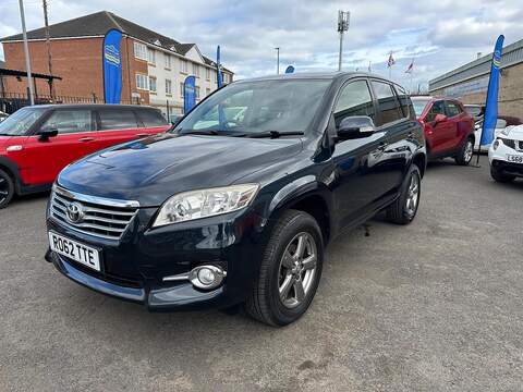 Toyota RAV4 2.2 D-4D XT-R SUV 5dr Diesel Manual 4WD Euro 5 (150 ps) - U80019