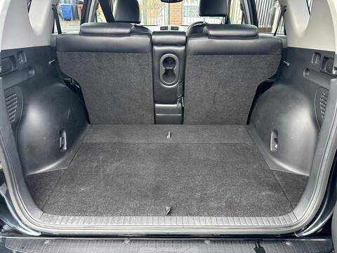 Toyota RAV4 2.2 D-4D XT-R SUV 5dr Diesel Manual 4WD Euro 5 (150 ps) - U80019