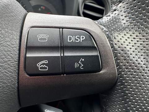 Toyota RAV4 2.2 D-4D XT-R SUV 5dr Diesel Manual 4WD Euro 5 (150 ps) - U80019