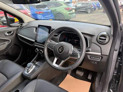 Renault Zoe R135 EV50 52kWh Iconic Auto 5dr (Boost Charge) - U80032