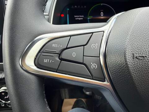 Renault Zoe R135 EV50 52kWh Iconic Auto 5dr (Boost Charge) - U80032