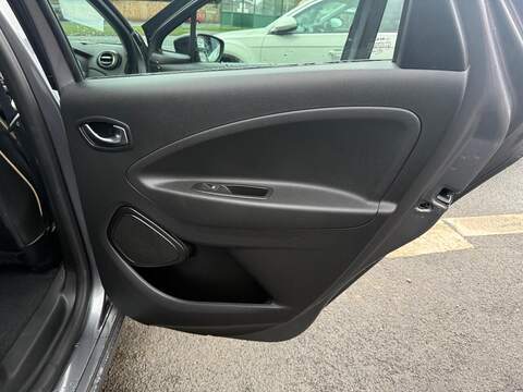 Renault Zoe R135 EV50 52kWh Iconic Auto 5dr (Boost Charge) - U80032