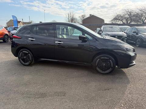 Nissan Leaf 59kWh e+ Tekna Auto 5dr - U80036