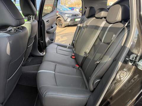 Nissan Leaf 59kWh e+ Tekna Auto 5dr - U80036
