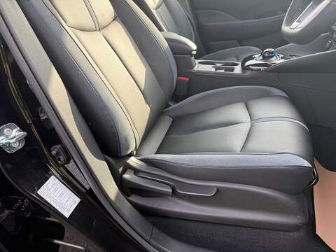 Nissan Leaf 59kWh e+ Tekna Auto 5dr - U80036