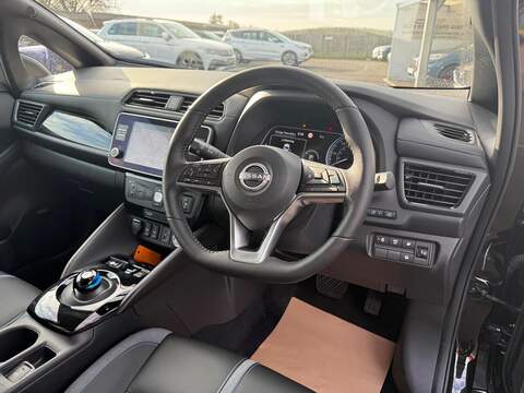 Nissan Leaf 59kWh e+ Tekna Auto 5dr - U80036