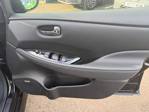 Nissan Leaf 59kWh e+ Tekna Auto 5dr - U80036