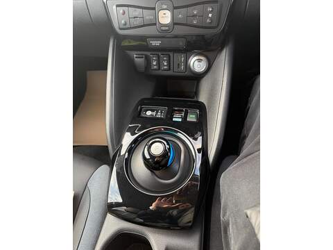 Nissan Leaf 59kWh e+ Tekna Auto 5dr - U80036