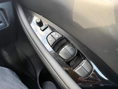 Nissan Leaf 59kWh e+ Tekna Auto 5dr - U80036