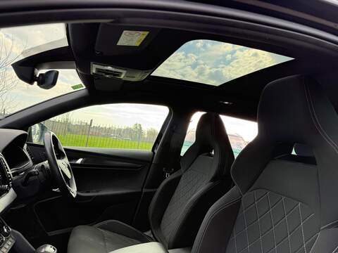 Skoda Karoq 1.5 TSI ACT SportLine DSG Euro 6 (s/s) 5dr - U80037