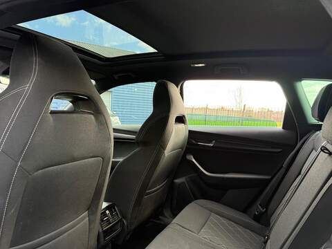 Skoda Karoq 1.5 TSI ACT SportLine DSG Euro 6 (s/s) 5dr - U80037