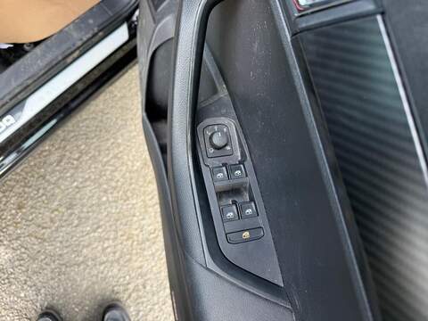 Skoda Karoq 1.5 TSI ACT SportLine DSG Euro 6 (s/s) 5dr - U80037