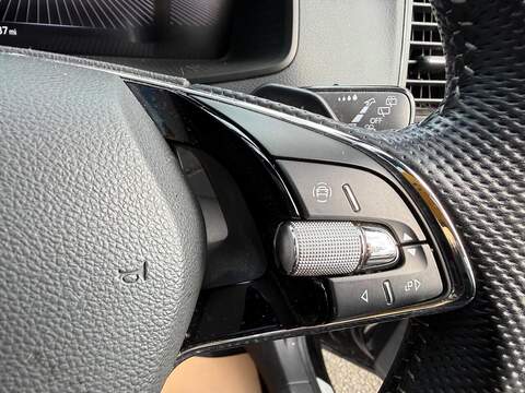 Skoda Karoq 1.5 TSI ACT SportLine DSG Euro 6 (s/s) 5dr - U80037