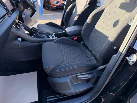 Skoda Karoq 1.5 TSI ACT SportLine DSG Euro 6 (s/s) 5dr - U80037