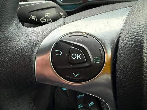 Ford Tourneo Connect Tourneo Connect Titanium MPV 1 Automatic Diesel - U80050