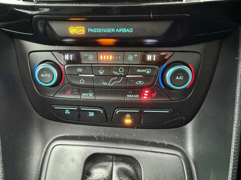 Ford Tourneo Connect Tourneo Connect Titanium MPV 1 Automatic Diesel - U80050