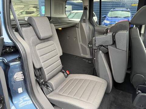 Ford Tourneo Connect Tourneo Connect Titanium MPV 1 Automatic Diesel - U80050