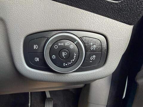 Ford Tourneo Connect Tourneo Connect Titanium MPV 1 Automatic Diesel - U80050