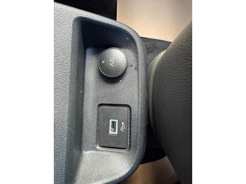 Ford Tourneo Connect Tourneo Connect Titanium MPV 1 Automatic Diesel - U80050