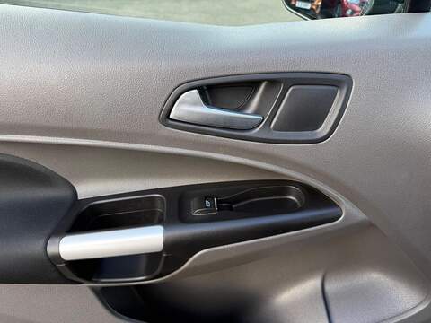 Ford Tourneo Connect Tourneo Connect Titanium MPV 1 Automatic Diesel - U80050