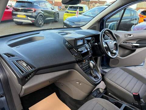 Ford Tourneo Connect Tourneo Connect Titanium MPV 1 Automatic Diesel - U80050