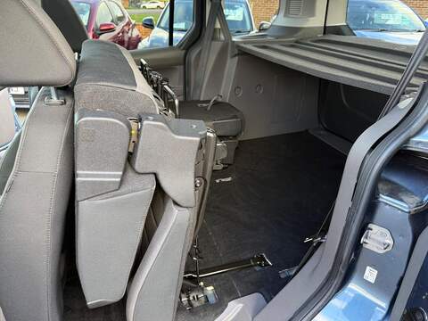 Ford Tourneo Connect Tourneo Connect Titanium MPV 1 Automatic Diesel - U80050