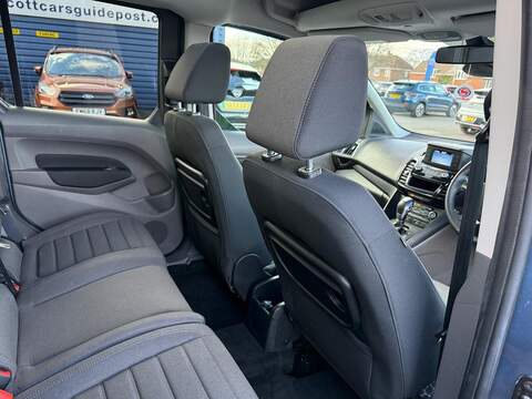 Ford Tourneo Connect Tourneo Connect Titanium MPV 1 Automatic Diesel - U80050