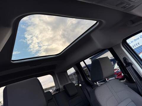 Ford Tourneo Connect Tourneo Connect Titanium MPV 1 Automatic Diesel - U80050