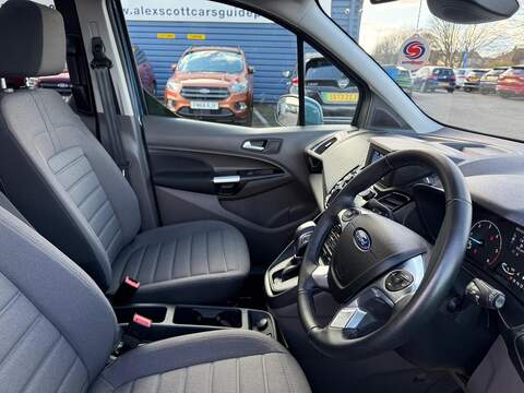 Ford Tourneo Connect Tourneo Connect Titanium MPV 1 Automatic Diesel - U80050