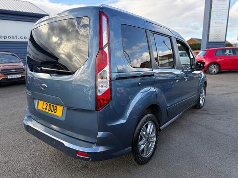 Ford Tourneo Connect Tourneo Connect Titanium MPV 1 Automatic Diesel - U80050