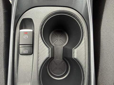 Nissan Juke 1.0 DIG-T N-Connecta Euro 6 (s/s) 5dr - U80057