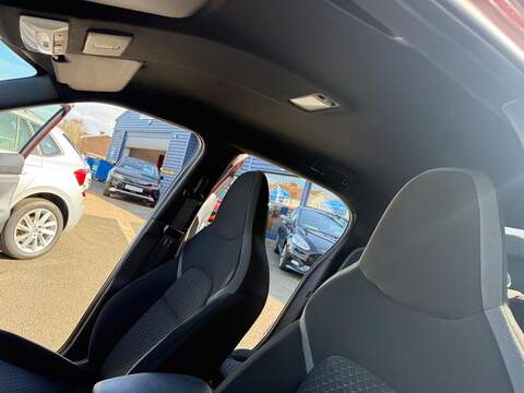 Nissan Juke 1.0 DIG-T N-Connecta Euro 6 (s/s) 5dr - U80057