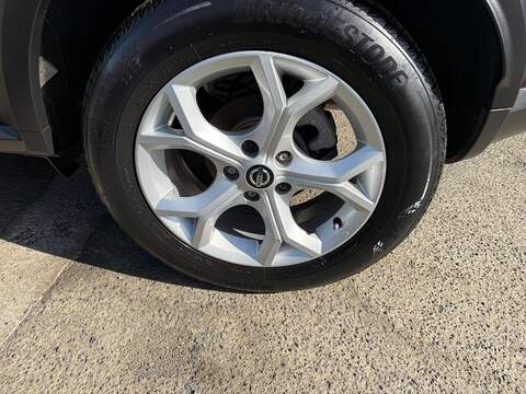 Nissan Juke 1.0 DIG-T N-Connecta Euro 6 (s/s) 5dr - U80057