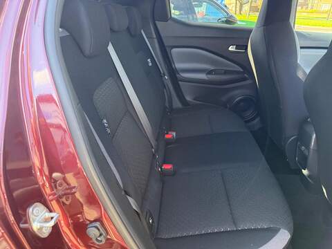 Nissan Juke 1.0 DIG-T N-Connecta Euro 6 (s/s) 5dr - U80057