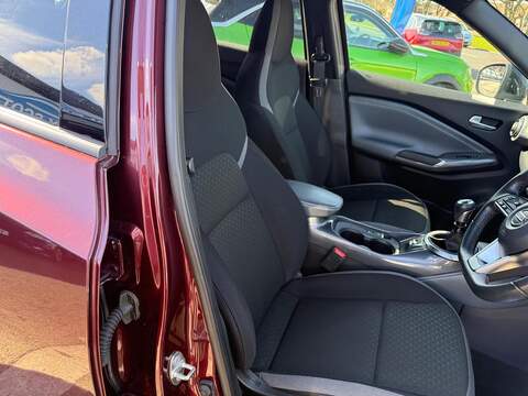 Nissan Juke 1.0 DIG-T N-Connecta Euro 6 (s/s) 5dr - U80057