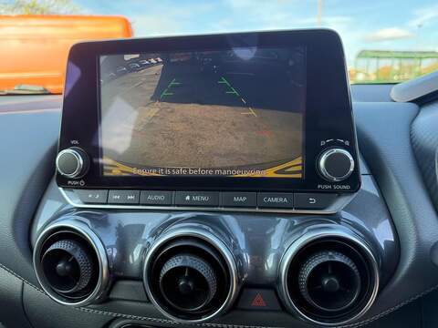 Nissan Juke 1.0 DIG-T N-Connecta Euro 6 (s/s) 5dr - U80057