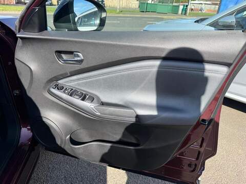 Nissan Juke 1.0 DIG-T N-Connecta Euro 6 (s/s) 5dr - U80057