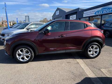 Nissan Juke 1.0 DIG-T N-Connecta Euro 6 (s/s) 5dr - U80057