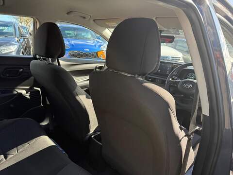 Hyundai BAYON 1.0 T-GDi MHEV SE Connect DCT Euro 6 (s/s) 5dr - U80079