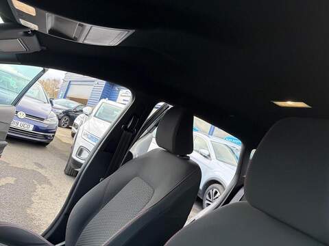 Ford Fiesta 1.0T EcoBoost ST-Line Auto Euro 6 (s/s) 5dr Hatchback 1.0 Automatic Petrol - U80087