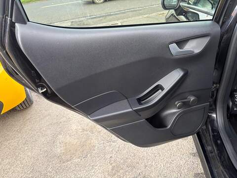 Ford Fiesta 1.0T EcoBoost ST-Line Auto Euro 6 (s/s) 5dr Hatchback 1.0 Automatic Petrol - U80087