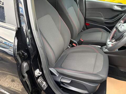 Ford Fiesta 1.0T EcoBoost ST-Line Auto Euro 6 (s/s) 5dr Hatchback 1.0 Automatic Petrol - U80087