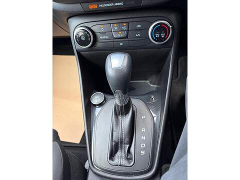 Ford Fiesta 1.0T EcoBoost ST-Line Auto Euro 6 (s/s) 5dr Hatchback 1.0 Automatic Petrol - U80087