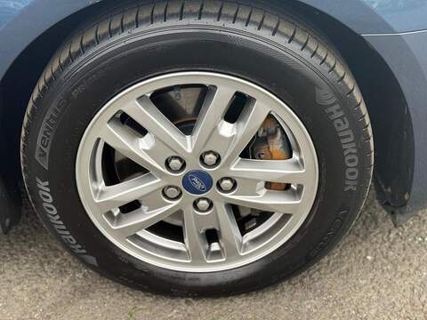 Ford Grand Tourneo Connect 1.5 EcoBlue Titanium Auto Euro 6 (s/s) 5dr - U80091
