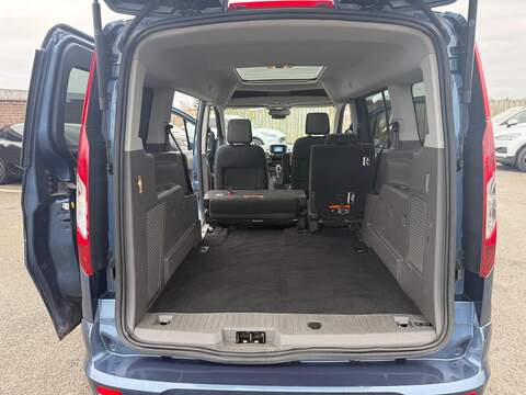 Ford Grand Tourneo Connect 1.5 EcoBlue Titanium Auto Euro 6 (s/s) 5dr - U80091