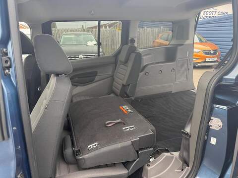 Ford Grand Tourneo Connect 1.5 EcoBlue Titanium Auto Euro 6 (s/s) 5dr - U80091
